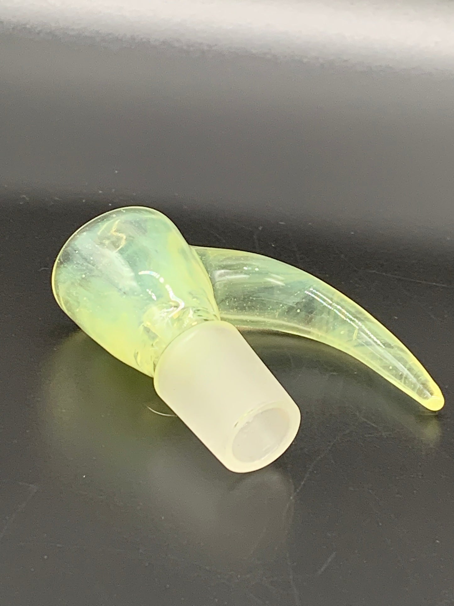 FunDumbMental Glass 18mm Ghost yellow Horned Bowl