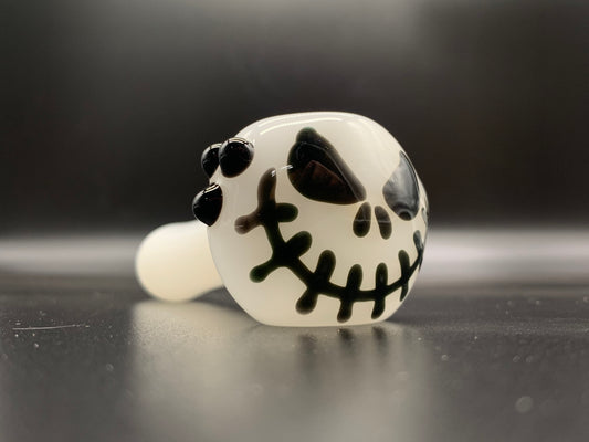 FunDumbMental Glass Jack Skellington Pipe 1