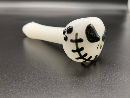 FunDumbMental Glass Jack Skellington Pipe 2